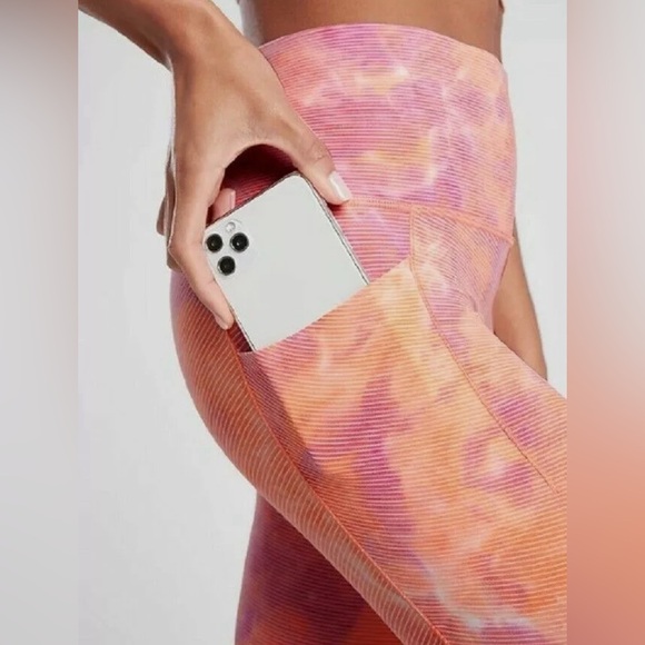 NWOT Athleta workout set - Picture 5 of 12